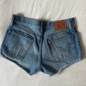 Levi’s 501 Original High Rise Cut-Off Denim Shorts - Size 27